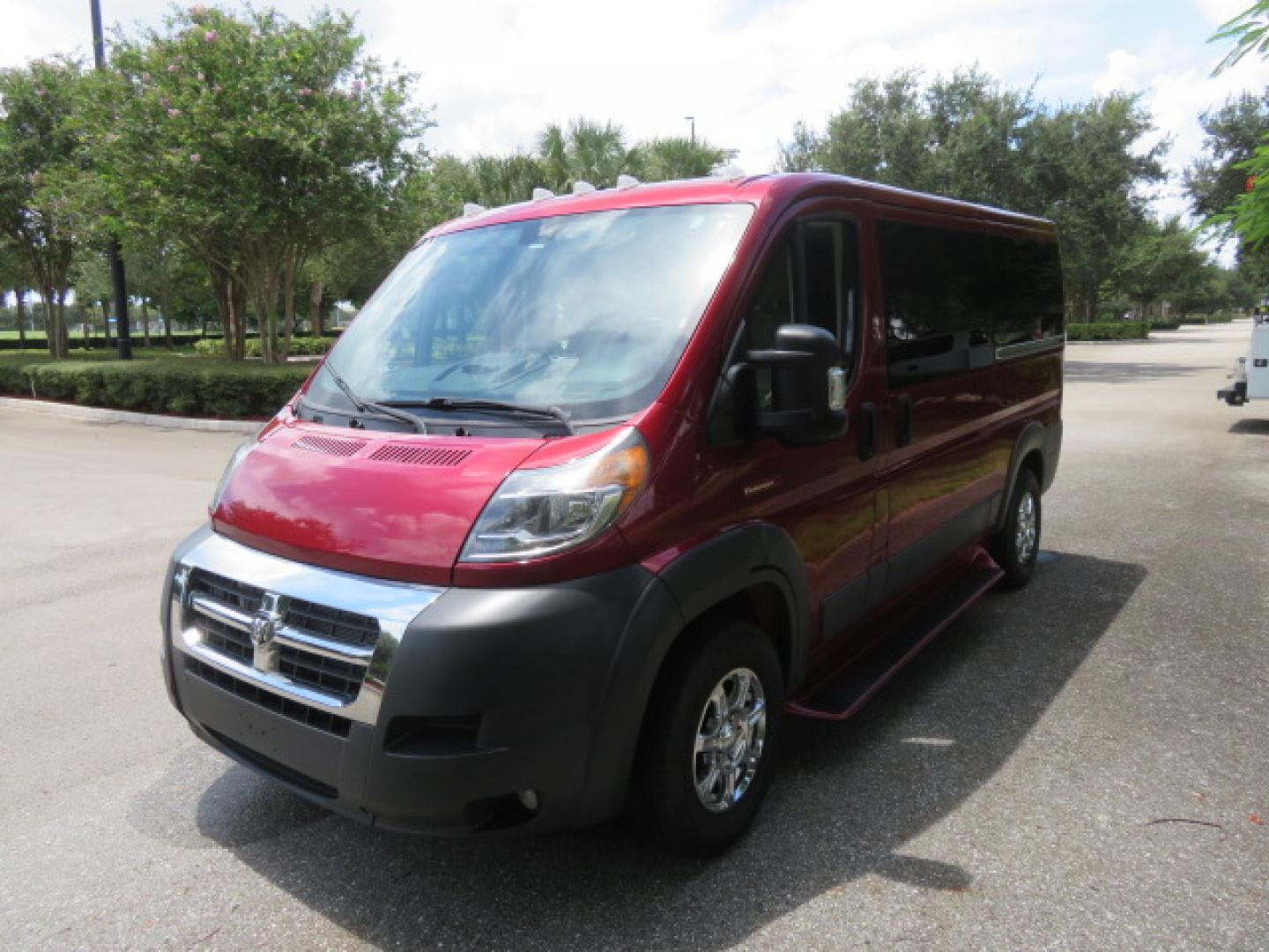2018 Red /Beige RAM Promaster 1500 Low Roof Tradesman 136-in. WB (3C6TRVAG0JE) with an 3.6L V6 engine, 6A transmission, located at 4301 Oak Circle #19, Boca Raton, FL, 33431, (954) 561-2499, 26.388472, -80.084045- Photo#21