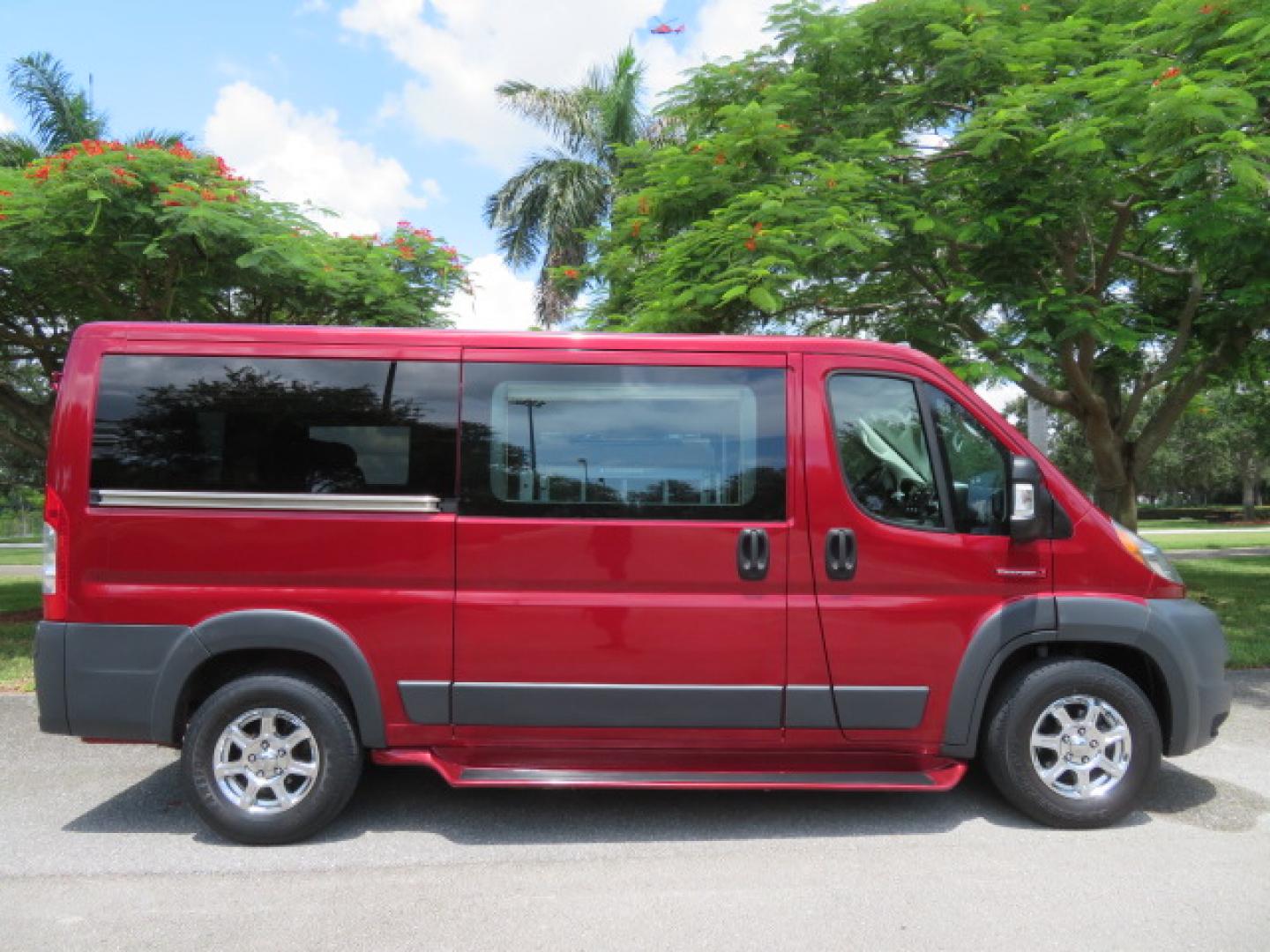 2018 Red /Beige RAM Promaster 1500 Low Roof Tradesman 136-in. WB (3C6TRVAG0JE) with an 3.6L V6 engine, 6A transmission, located at 4301 Oak Circle #19, Boca Raton, FL, 33431, (954) 561-2499, 26.388472, -80.084045- Photo#27