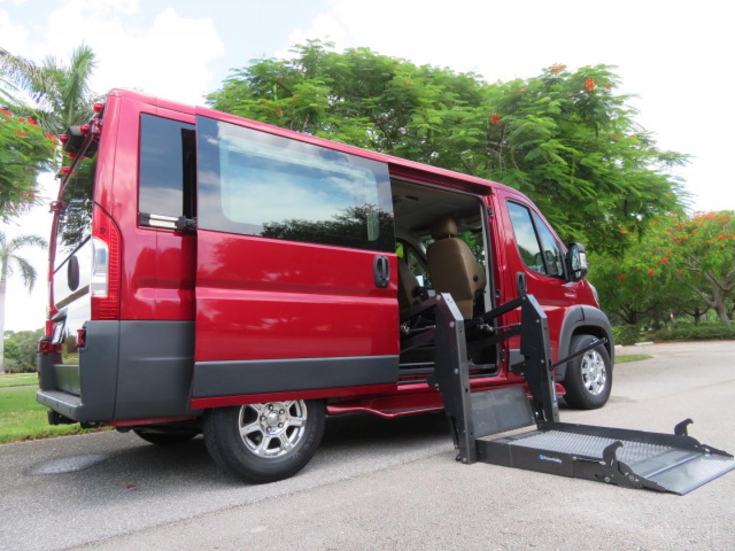 2018 Red /Beige RAM Promaster 1500 Low Roof Tradesman 136-in. WB (3C6TRVAG0JE) with an 3.6L V6 engine, 6A transmission, located at 4301 Oak Circle #19, Boca Raton, FL, 33431, (954) 561-2499, 26.388472, -80.084045- Photo#3