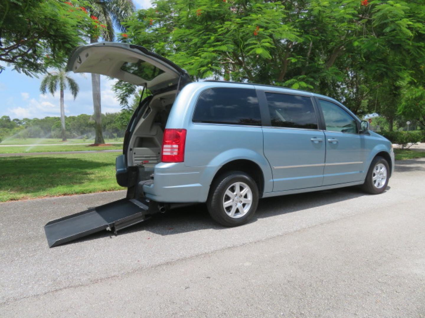 2010 Northsky Blue /Gray Chrysler Town & Country Touring (2A4RR5D16AR) with an 3.8L V6 OHV 12V engine, 6A transmission, located at 4301 Oak Circle #19, Boca Raton, FL, 33431, (954) 561-2499, 26.388472, -80.084045 - Just Traded In! 2010 Chrysler Town & Country Rear-Entry Wheelchair Van ? AFFORDABLE WHEELCHAIR ACCESSIBILITY FROM SUPREME MOTORS & MOBILITY! Looking for an affordable rear-entry wheelchair van without spending the price of a brand-new conversion? This 2010 Chrysler Town & Country Rear Entry- Photo#39