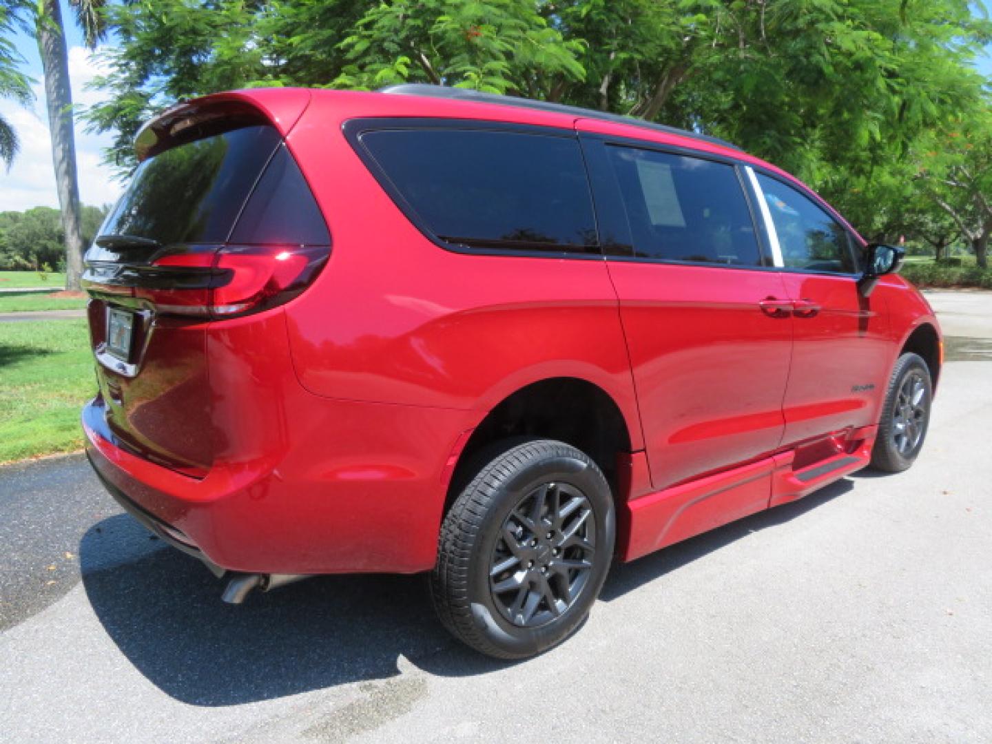 2027 Red /Black CHRYSLER Pacifica Sport (2C4RC1BG4VR) , located at 4301 Oak Circle #19, Boca Raton, FL, 33431, (954) 561-2499, 26.388472, -80.084045 - ? BRAND NEW 2027 CHRYSLER PACIFICA SELECT SPORT — BRAUNABILITY XT WHEELCHAIR CONVERSION ? ? RED HOT PEARL • S APPEARANCE PACKAGE ? ? THE NEW STANDARD IN WHEELCHAIR ACCESSIBILITY, COMFORT & STYLE! Looking for a BRAND NEW wheelchair accessible van with bold styling, premium comfort, and industr- Photo#18