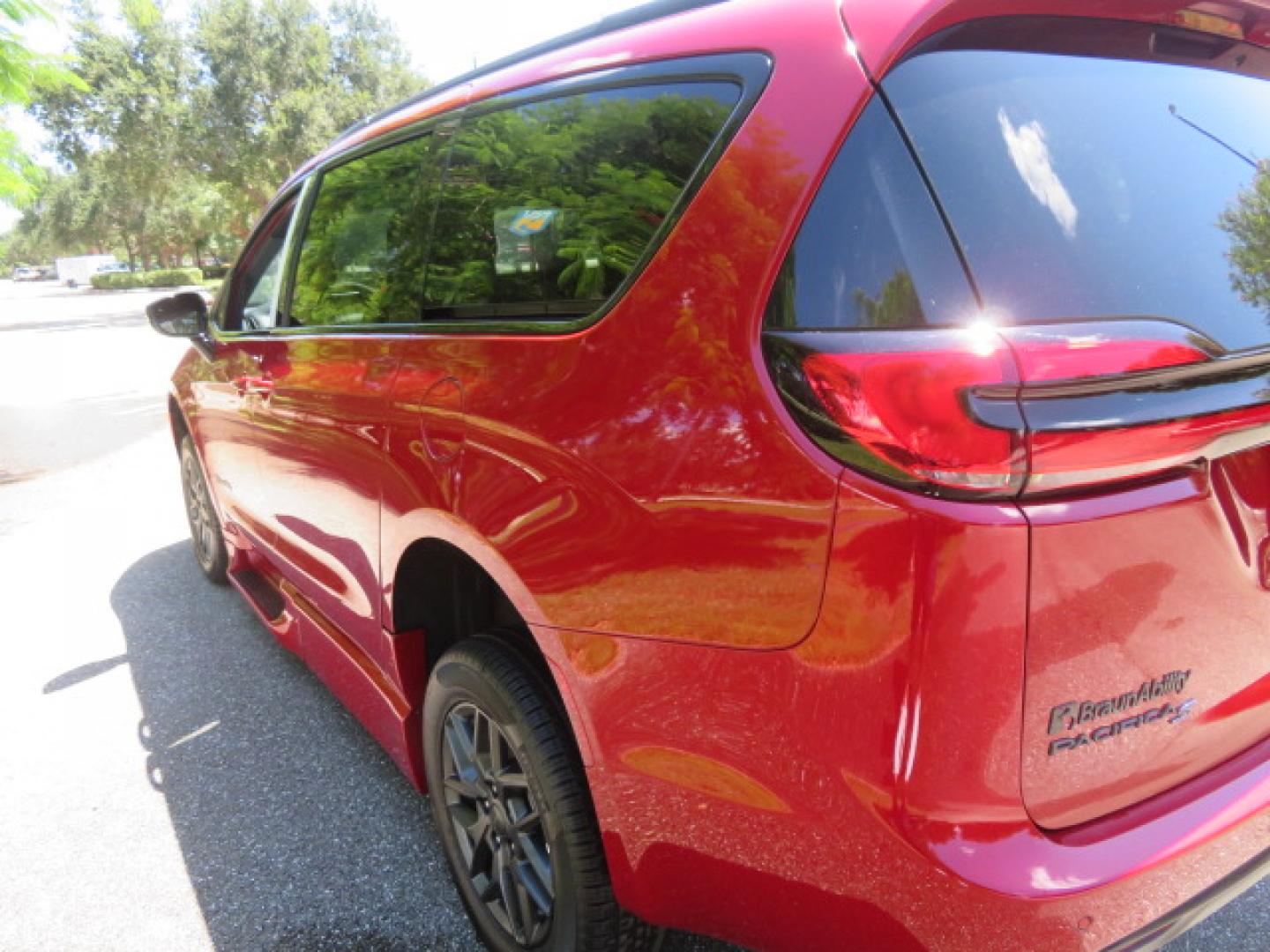 2027 Red /Black CHRYSLER Pacifica Sport (2C4RC1BG4VR) , located at 4301 Oak Circle #19, Boca Raton, FL, 33431, (954) 561-2499, 26.388472, -80.084045 - ? BRAND NEW 2027 CHRYSLER PACIFICA SELECT SPORT — BRAUNABILITY XT WHEELCHAIR CONVERSION ? ? RED HOT PEARL • S APPEARANCE PACKAGE ? ? THE NEW STANDARD IN WHEELCHAIR ACCESSIBILITY, COMFORT & STYLE! Looking for a BRAND NEW wheelchair accessible van with bold styling, premium comfort, and industr- Photo#37