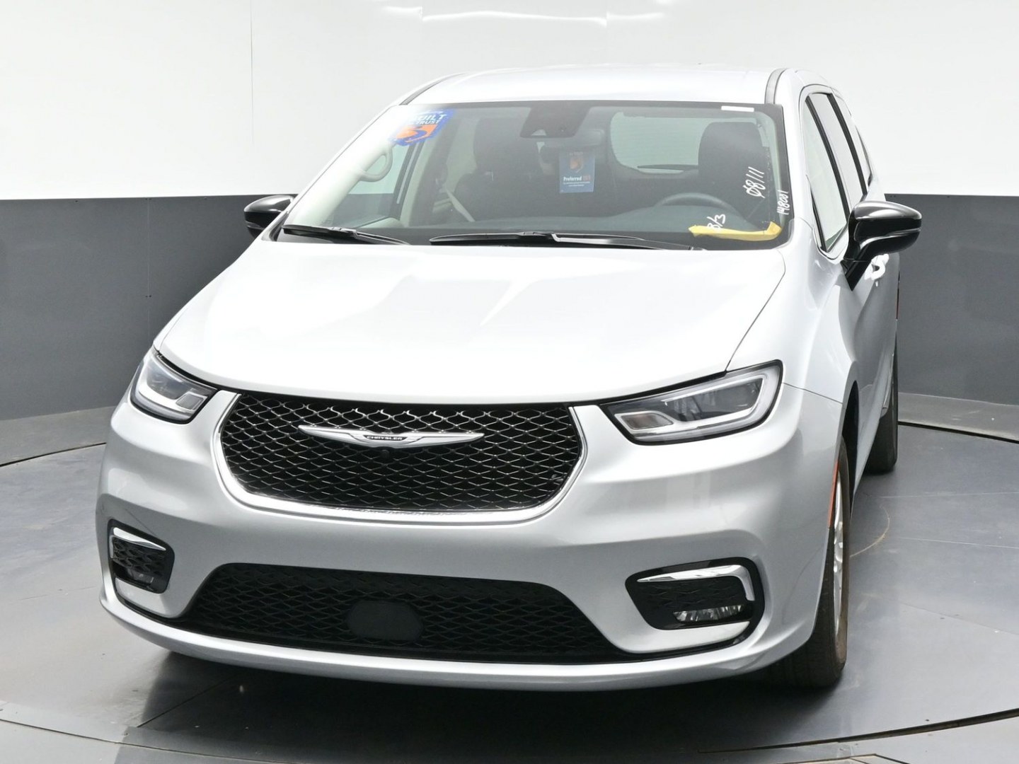 2024 Chrysler Pacifica Touring L (2C4RC1BG3RR) with an 3.6L V6 DOHC 24V engine, 9A transmission, located at 4301 Oak Circle #19, Boca Raton, FL, 33431, (954) 561-2499, 26.388472, -80.084045 - ? 2024 CHRYSLER PACIFICA BRAUNABILITY V7 — BRAND NEW CONVERSION! ? SEARCHING FOR A 2024 CHRYSLER PACIFICA HANDICAP WHEELCHAIR VAN? Looking for a BRAND NEW BraunAbility Rear-Entry V7 Conversion? You found it! ? 2024 Chrysler Pacifica ? BraunAbility V7 Rear-Entry Conversion ? BRAND NEW BraunAbi- Photo#5