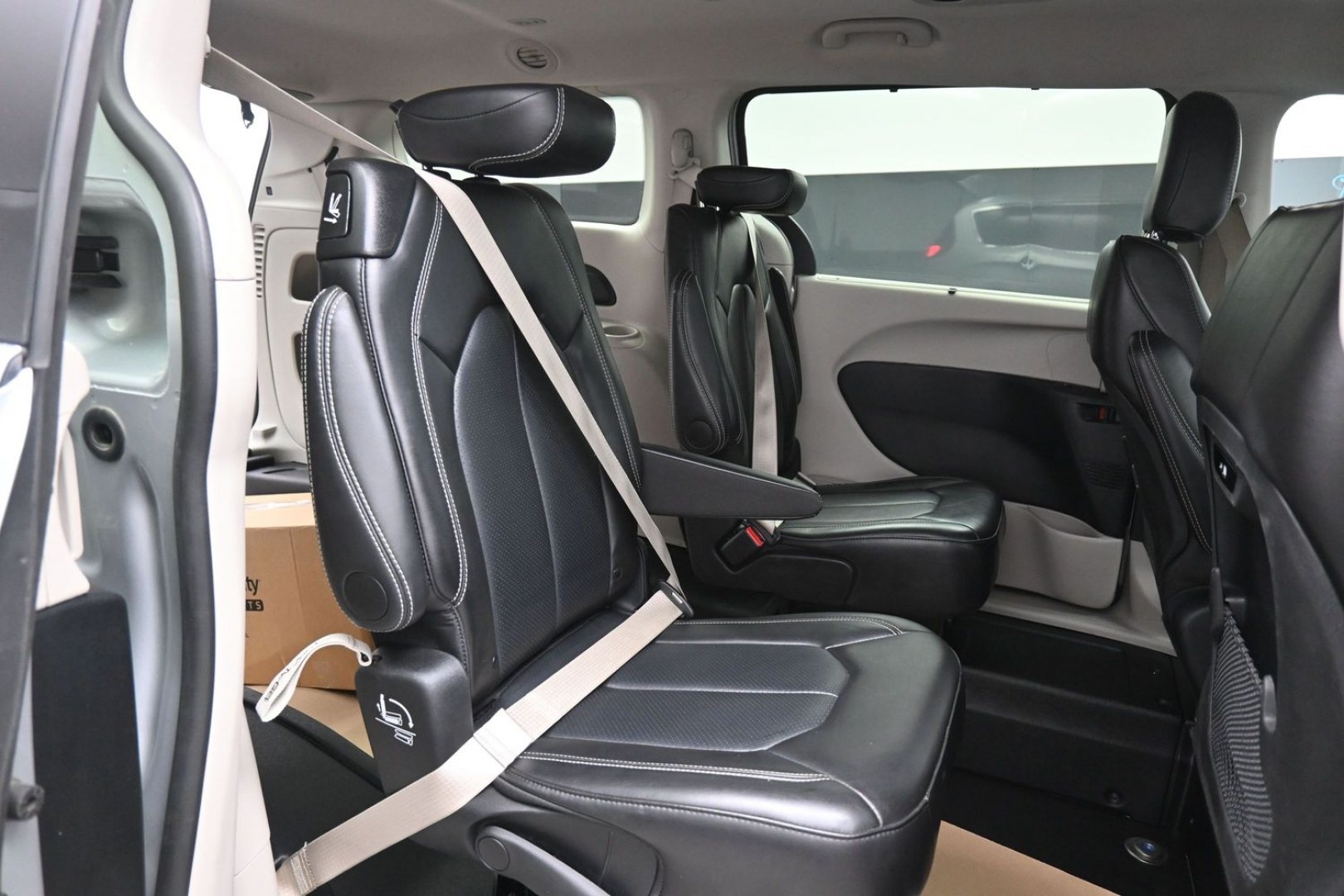 2024 Chrysler Pacifica Touring L (2C4RC1BG3RR) with an 3.6L V6 DOHC 24V engine, 9A transmission, located at 4301 Oak Circle #19, Boca Raton, FL, 33431, (954) 561-2499, 26.388472, -80.084045 - ? 2024 CHRYSLER PACIFICA BRAUNABILITY V7 — BRAND NEW CONVERSION! ? SEARCHING FOR A 2024 CHRYSLER PACIFICA HANDICAP WHEELCHAIR VAN? Looking for a BRAND NEW BraunAbility Rear-Entry V7 Conversion? You found it! ? 2024 Chrysler Pacifica ? BraunAbility V7 Rear-Entry Conversion ? BRAND NEW BraunAbi- Photo#14