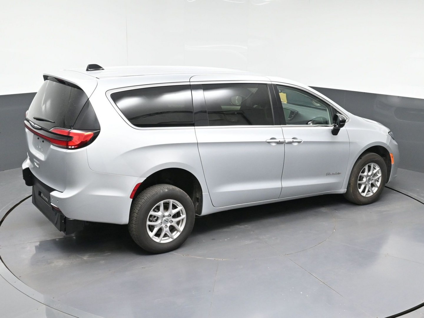 2024 Chrysler Pacifica Touring L (2C4RC1BG3RR) with an 3.6L V6 DOHC 24V engine, 9A transmission, located at 4301 Oak Circle #19, Boca Raton, FL, 33431, (954) 561-2499, 26.388472, -80.084045 - ? 2024 CHRYSLER PACIFICA BRAUNABILITY V7 — BRAND NEW CONVERSION! ? SEARCHING FOR A 2024 CHRYSLER PACIFICA HANDICAP WHEELCHAIR VAN? Looking for a BRAND NEW BraunAbility Rear-Entry V7 Conversion? You found it! ? 2024 Chrysler Pacifica ? BraunAbility V7 Rear-Entry Conversion ? BRAND NEW BraunAbi- Photo#25