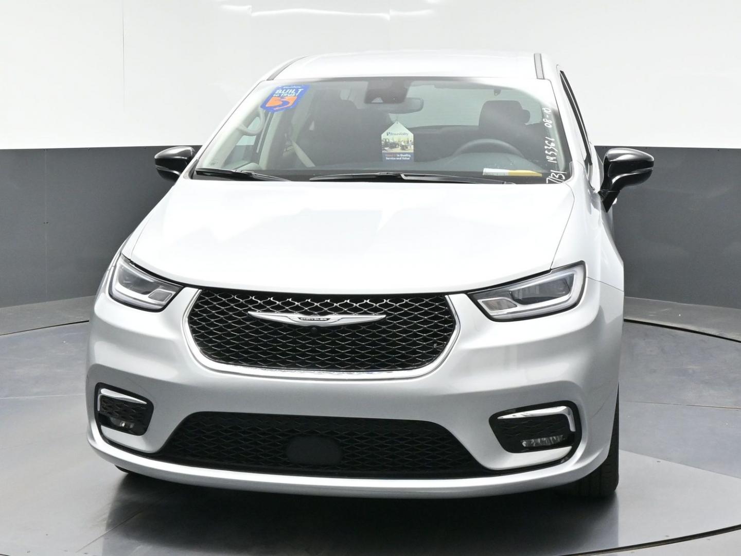 2024 Silver /Black Chrysler Pacifica Touring L (2C4RC1BG7RR) with an 3.6L V6 DOHC 24V engine, 9A transmission, located at 4301 Oak Circle #19, Boca Raton, FL, 33431, (954) 561-2499, 26.388472, -80.084045 - ? 2024 CHRYSLER PACIFICA BRAUNABILITY V7 — BRAND NEW CONVERSION! ? SEARCHING FOR A 2024 CHRYSLER PACIFICA HANDICAP WHEELCHAIR VAN? Looking for a BRAND NEW BraunAbility Rear-Entry V7 Conversion? You found it! ? 2024 Chrysler Pacifica ? BraunAbility V7 Rear-Entry Conversion ? BRAND NEW BraunAbi- Photo#6