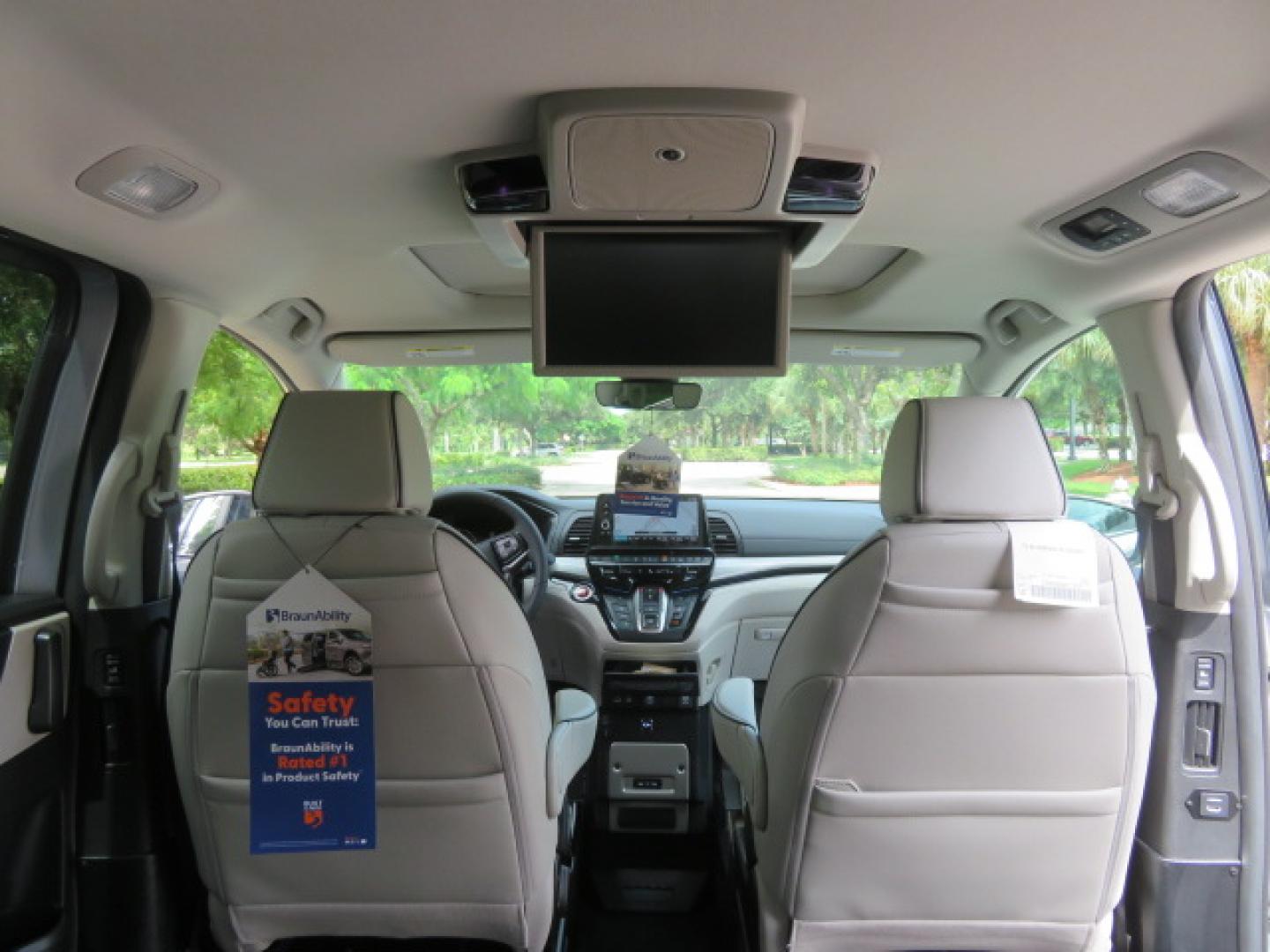2026 Silver /Light Gray Honda Odyssey Touring (5FNRL6H80TB) with an 3.5L V6 SOHC 24V engine, Automatic transmission, located at 4301 Oak Circle #19, Boca Raton, FL, 33431, (954) 561-2499, 26.388472, -80.084045- Photo#54