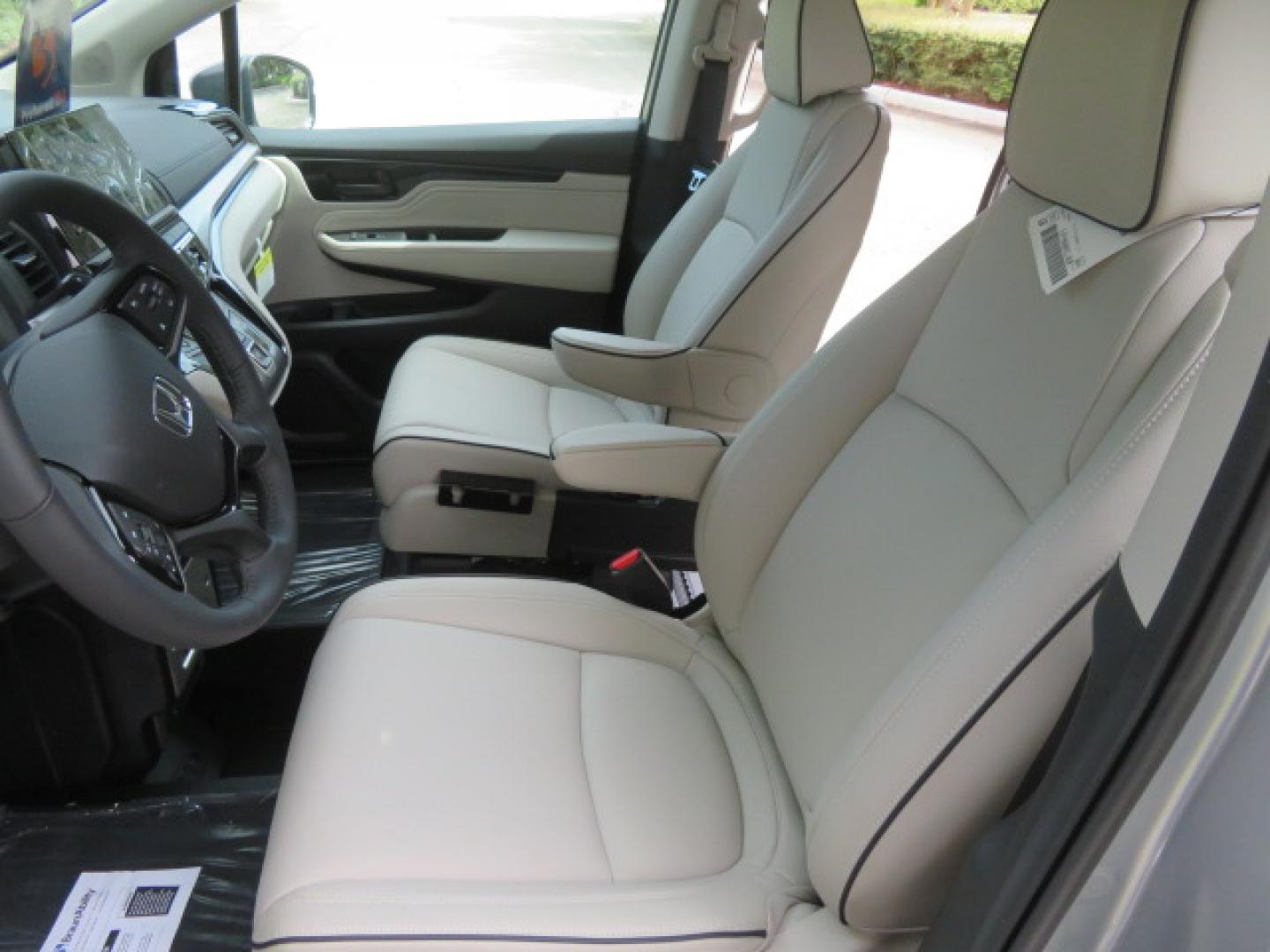 2026 Silver /Light Gray Honda Odyssey Touring (5FNRL6H80TB) with an 3.5L V6 SOHC 24V engine, Automatic transmission, located at 4301 Oak Circle #19, Boca Raton, FL, 33431, (954) 561-2499, 26.388472, -80.084045- Photo#60