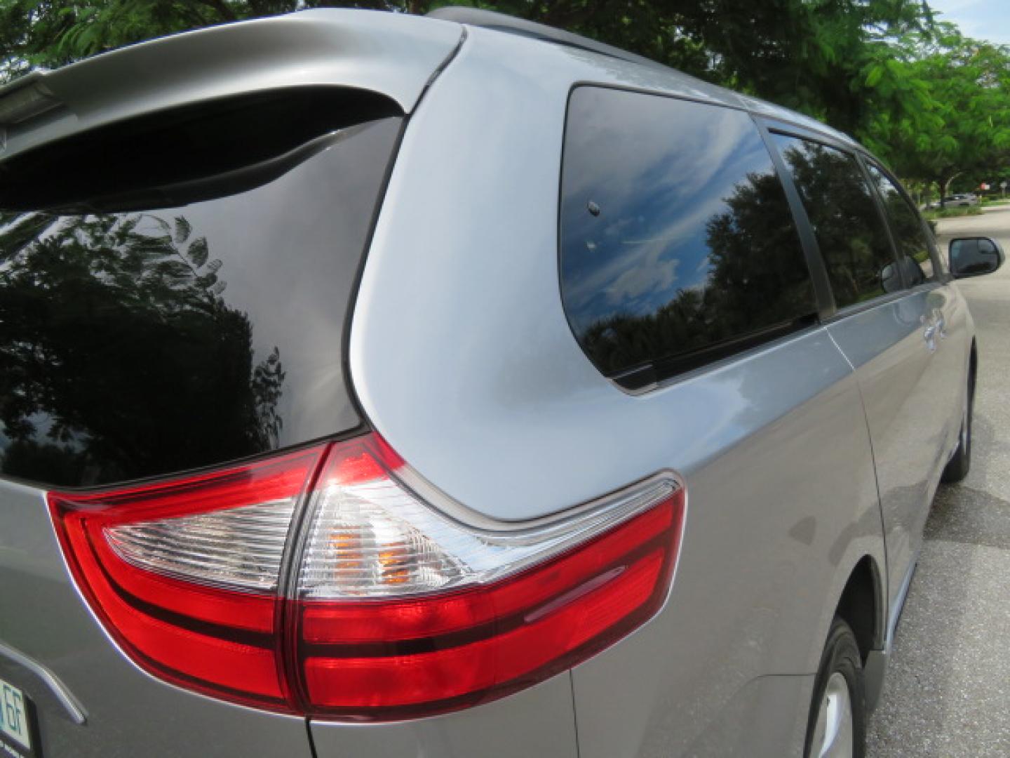 2018 Silver /Gray Toyota Sienna LE 8-Passenger (5TDKZ3DC7JS) with an 3.5L V6 EFI DOHC 24V engine, 8A transmission, located at 4301 Oak Circle #19, Boca Raton, FL, 33431, (954) 561-2499, 26.388472, -80.084045 - ? 2018 TOYOTA SIENNA POWER SIDE-ENTRY WHEELCHAIR VAN — IMMACULATE! ?? Looking for a clean, reliable Toyota Sienna handicap wheelchair van? This one deserves a serious look! ? 2018 Toyota Sienna ? Power Side-Entry Wheelchair Conversion ? Immaculate Condition Inside & Out ? Clean Carfax ? Clea- Photo#61