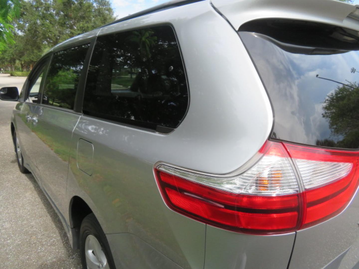 2018 Silver /Gray Toyota Sienna LE 8-Passenger (5TDKZ3DC7JS) with an 3.5L V6 EFI DOHC 24V engine, 8A transmission, located at 4301 Oak Circle #19, Boca Raton, FL, 33431, (954) 561-2499, 26.388472, -80.084045 - ? 2018 TOYOTA SIENNA POWER SIDE-ENTRY WHEELCHAIR VAN — IMMACULATE! ?? Looking for a clean, reliable Toyota Sienna handicap wheelchair van? This one deserves a serious look! ? 2018 Toyota Sienna ? Power Side-Entry Wheelchair Conversion ? Immaculate Condition Inside & Out ? Clean Carfax ? Clea- Photo#68